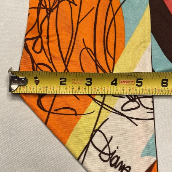 Diane Von Furstenberg Vintage Dual Pattern Oblong Silk Scarf - Picture 7 of 7